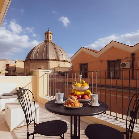 Luxury Suite La Terrazza In Pieno Centro In Cagliari Exterior photo